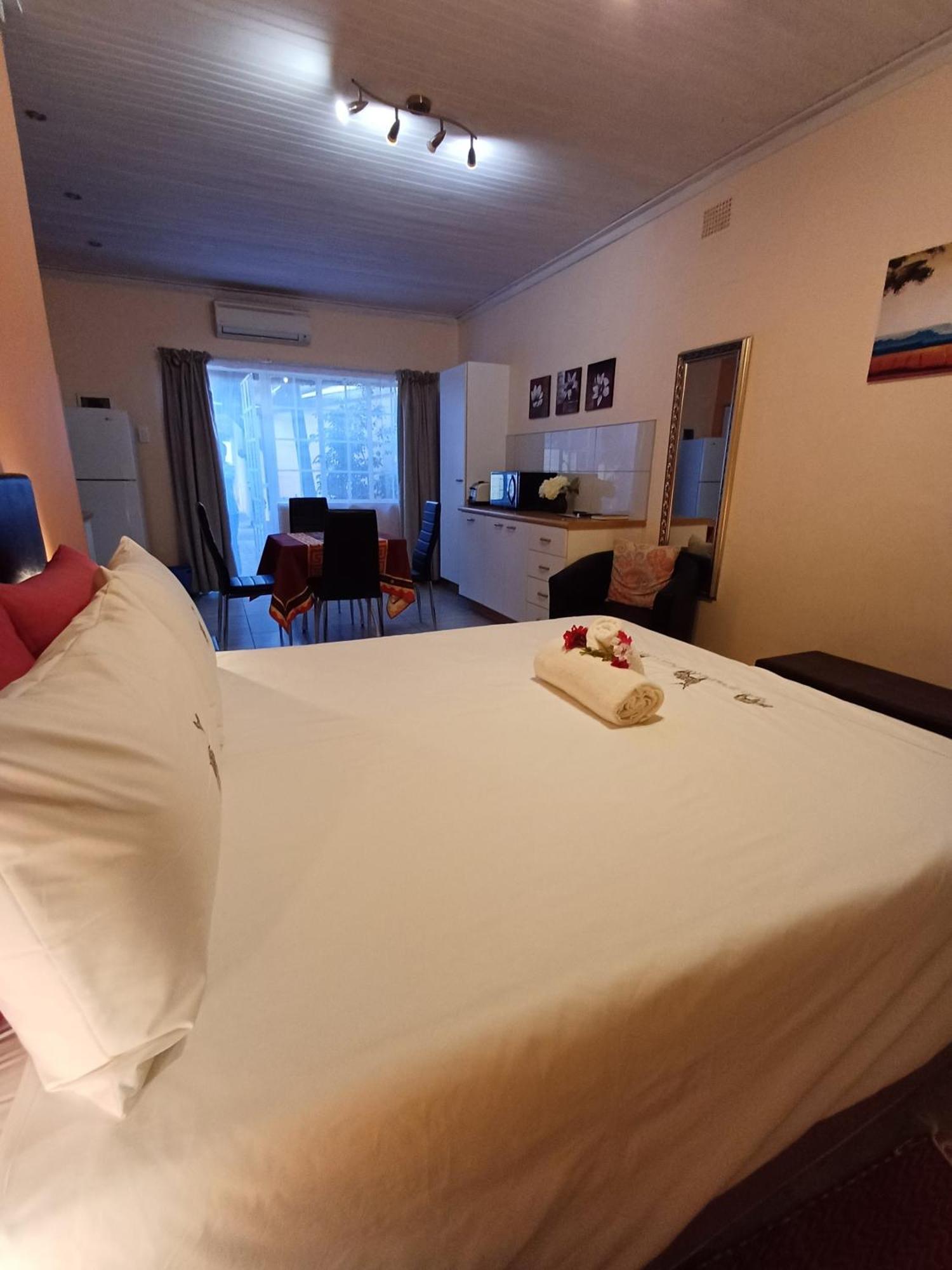 Capbon Guesthouse Βίντχουκ Εξωτερικό φωτογραφία