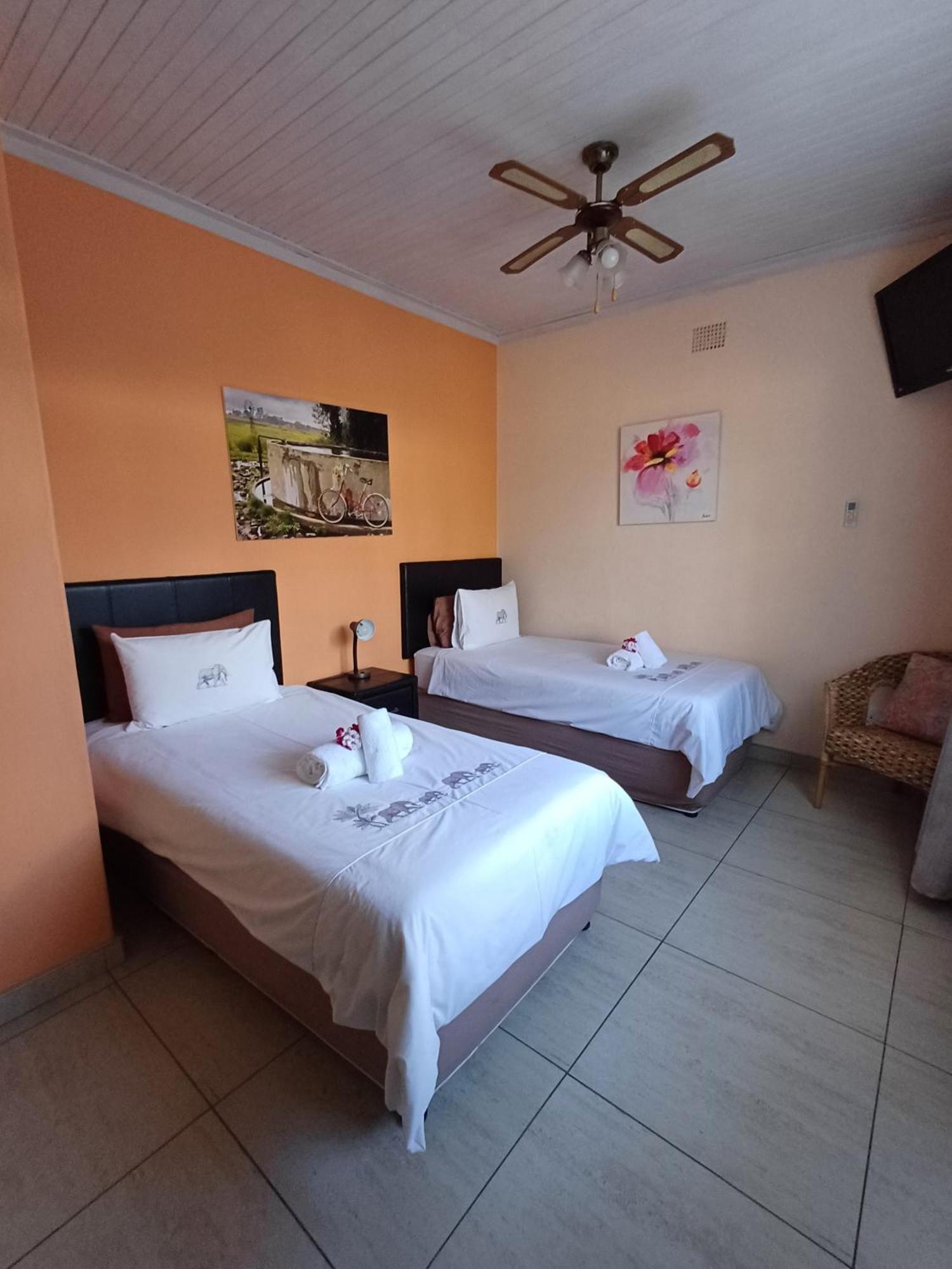 Capbon Guesthouse Βίντχουκ Εξωτερικό φωτογραφία