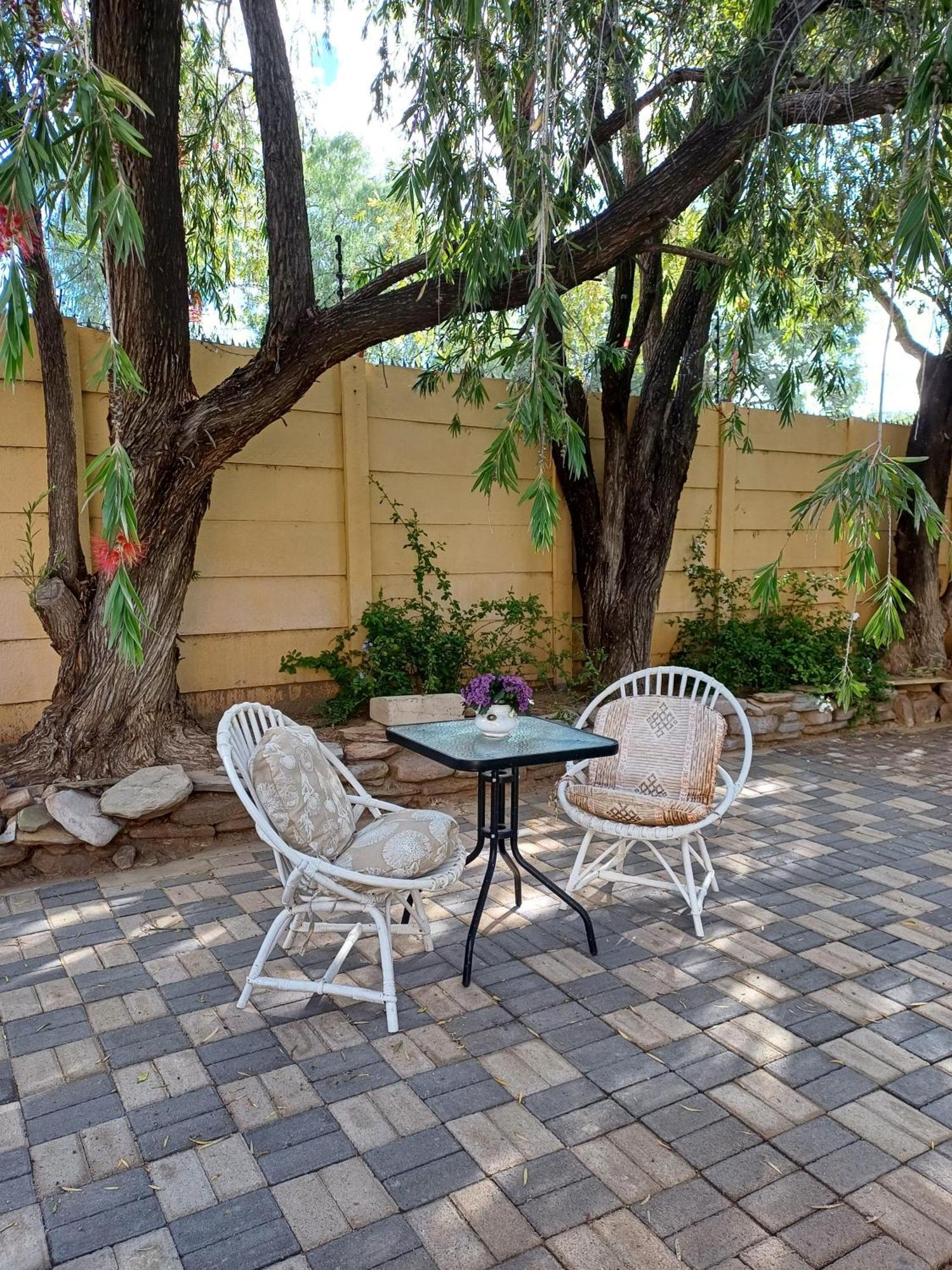 Capbon Guesthouse Βίντχουκ Εξωτερικό φωτογραφία