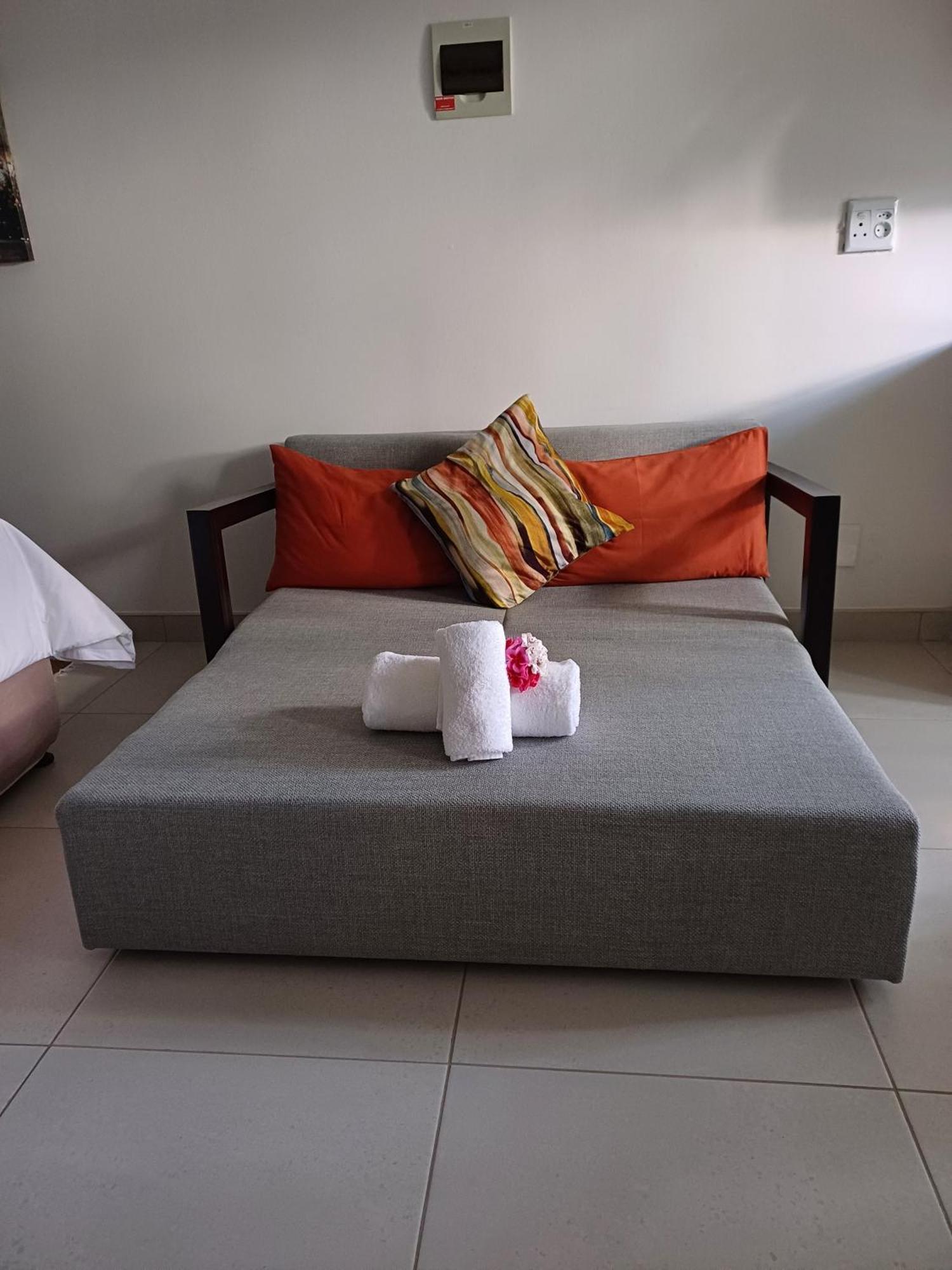 Capbon Guesthouse Βίντχουκ Εξωτερικό φωτογραφία