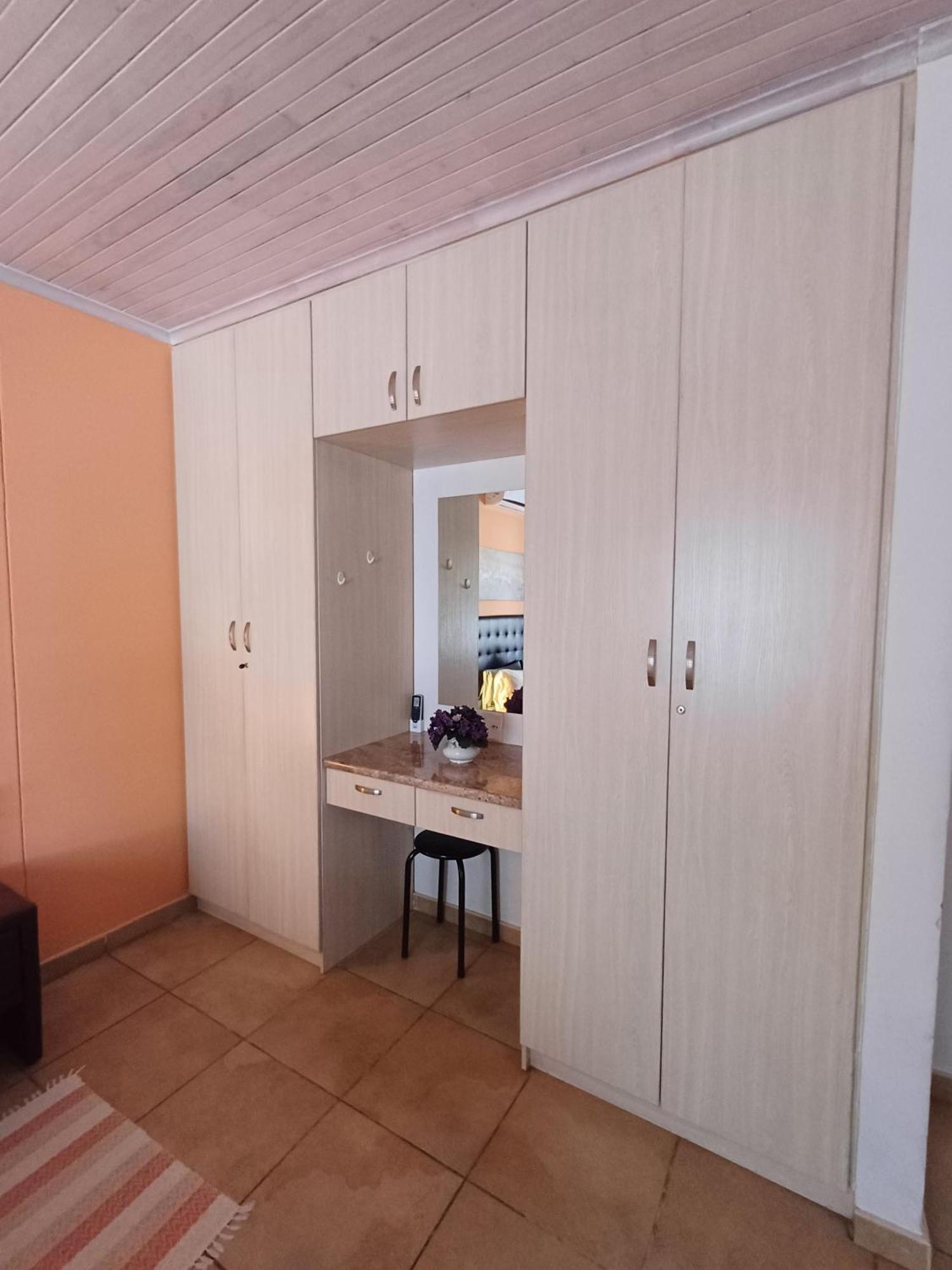 Capbon Guesthouse Βίντχουκ Εξωτερικό φωτογραφία